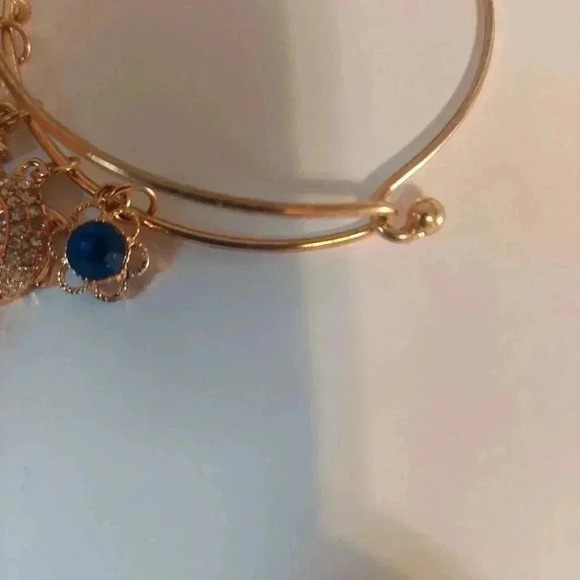Gold tone BRACELET with 4 charms - Picture 3 of 4